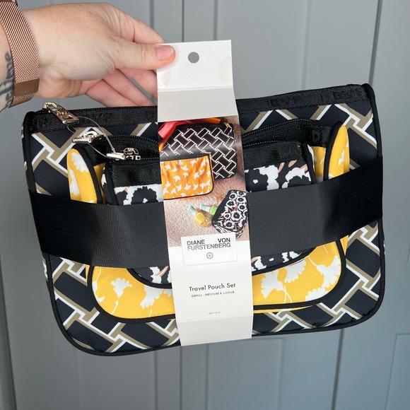 Diane Von Furstenberg x Target Travel Bags - 3 Sizes - NWT - Picture 1 of 4